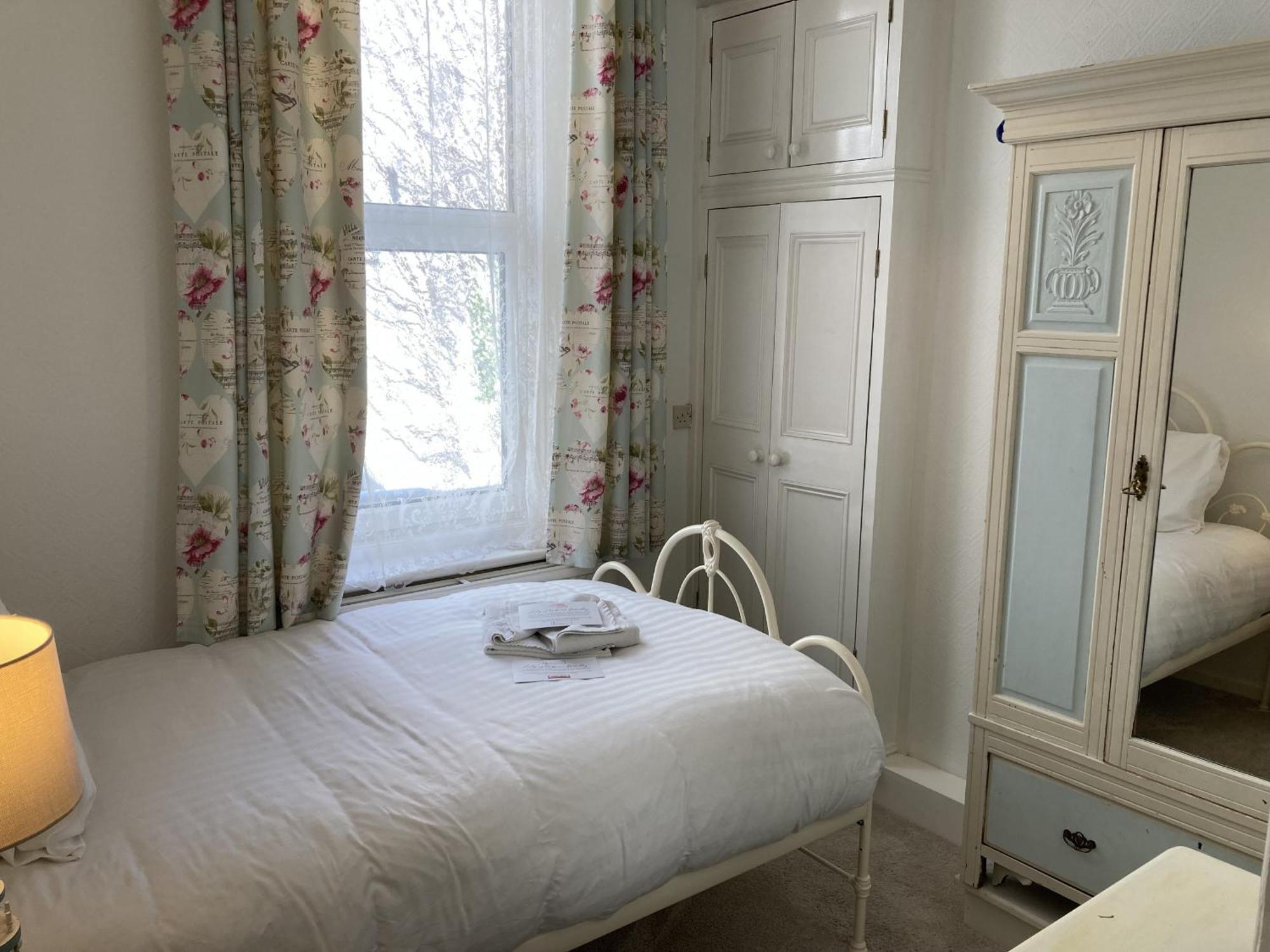 Apartmán Flat 2, 1 Alexandra Gardens Ventnor Exteriér fotografie